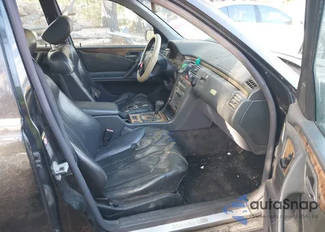 2000 Mercedes-Benz E 55 Amg from USA, damaged, VIN WDBJF74J1YB142368